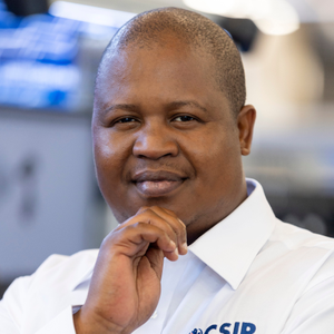 Dr Luyolo Mabhali (Executive Cluster Manager for CSIR Future Production: Manufacturing at CSIR)